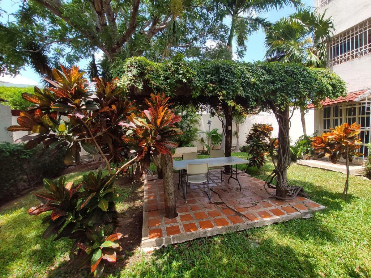 Bed and Breakfast Casa Blanca Boutique & Organic Cancún Esterno foto